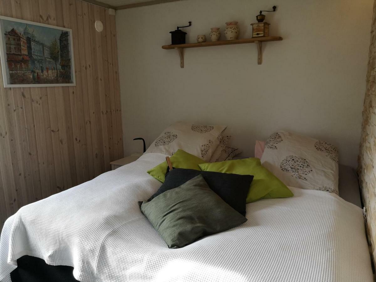 Kinne-Vedum Bed And Breakfast Gotene Ngoại thất bức ảnh